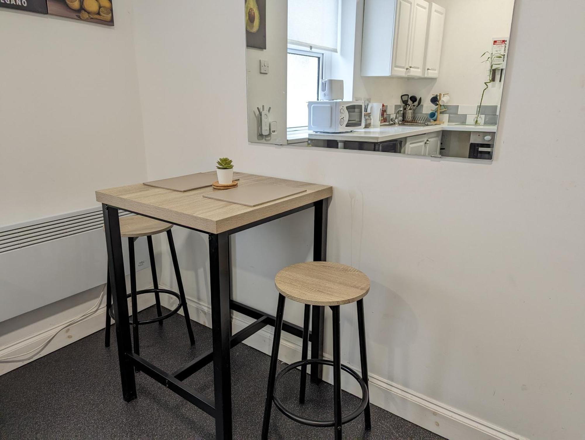 Serene 1 Bedroom Flat In Roath Κάρντιφ Εξωτερικό φωτογραφία