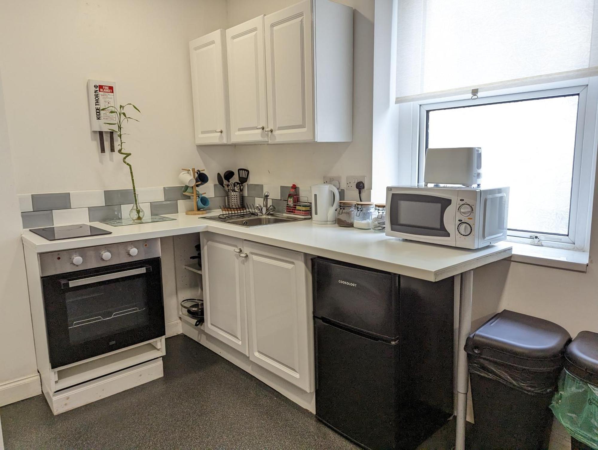 Serene 1 Bedroom Flat In Roath Κάρντιφ Εξωτερικό φωτογραφία