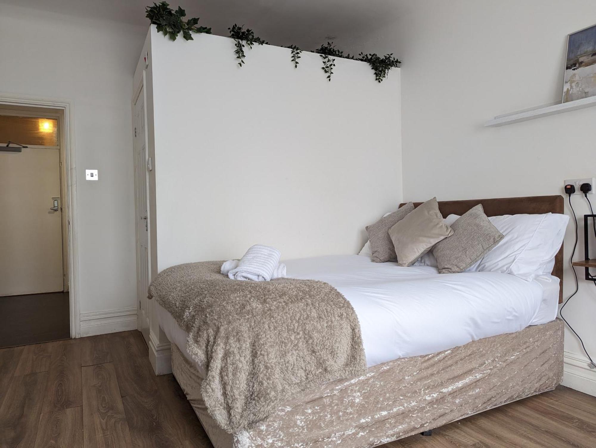 Serene 1 Bedroom Flat In Roath Κάρντιφ Εξωτερικό φωτογραφία